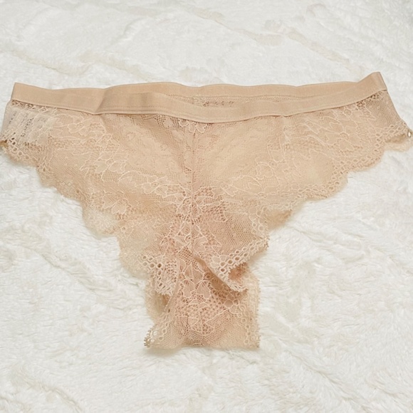 Freya Set Natural Beige Lace Bralette & Thong - Picture 8 of 13